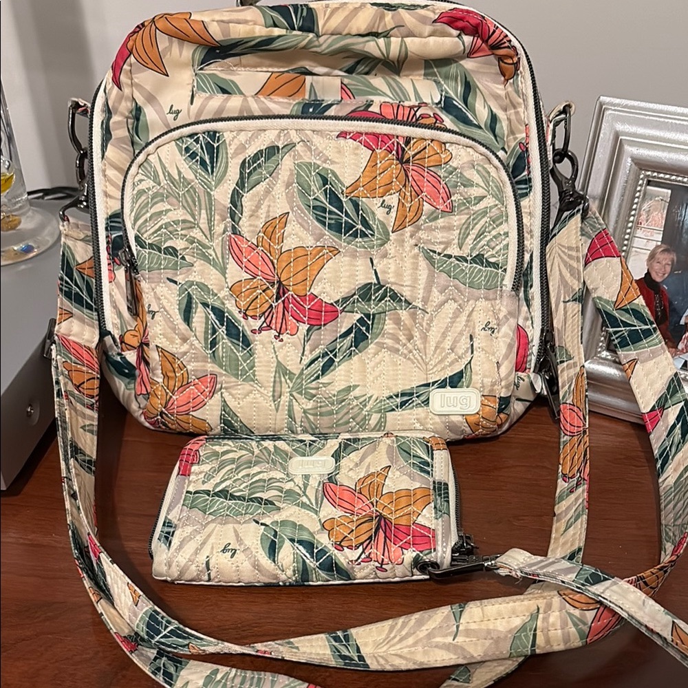 LUG Red& Green Crossbody/tropical.  LUG RANGER BAG & LUG RODEO MATCHING WALLET